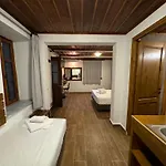 Tsagarakis & Pool, Xinovrissi Pelion Xinovrisi