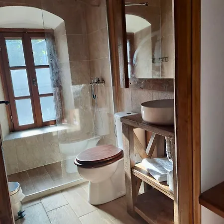 Xinovrissi Apts & Pool Lejlighed