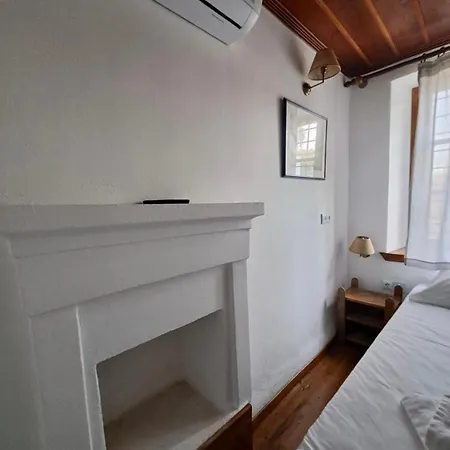 Xinovrissi Apts & Pool Xinovrisi