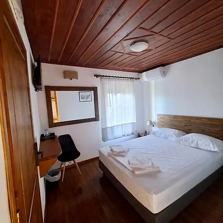 Xinovrissi Apts & Pool Lejlighed